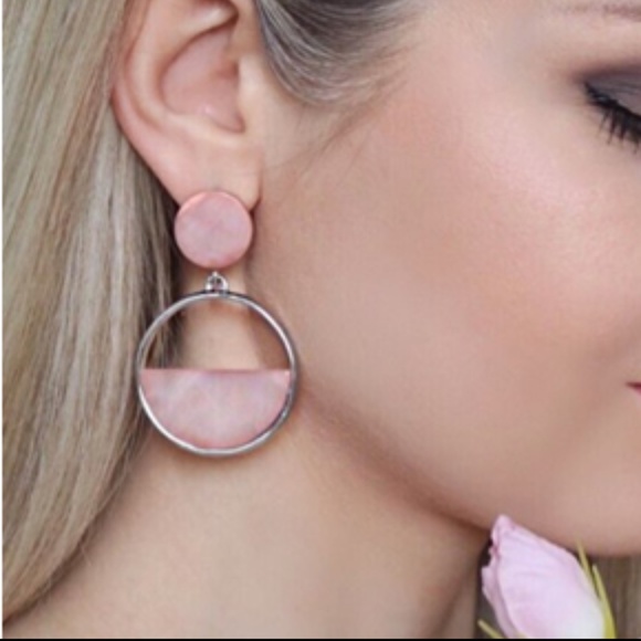 Acrylic Circle Dangle Earrings - Picture 6 of 6